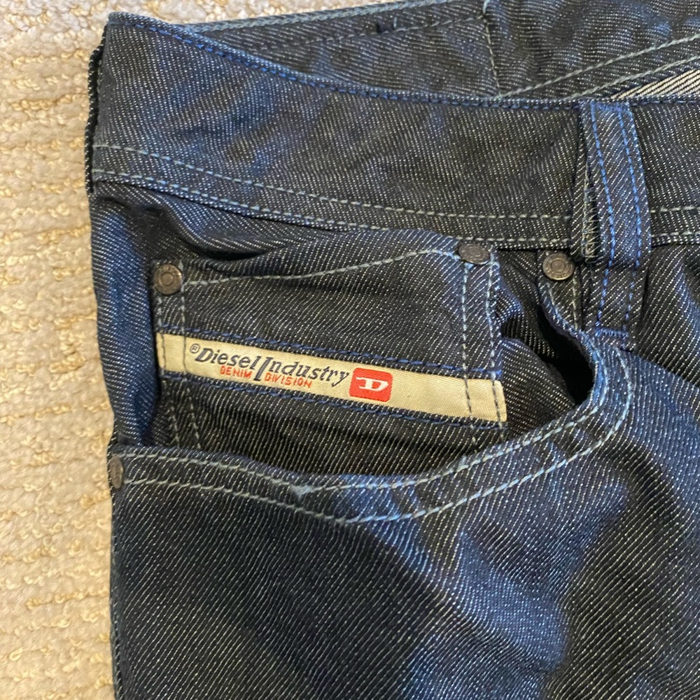 DIESEL Jeans.  Zatiny. Size: W34 L34.  Wash 0088Z (Dark Blue).